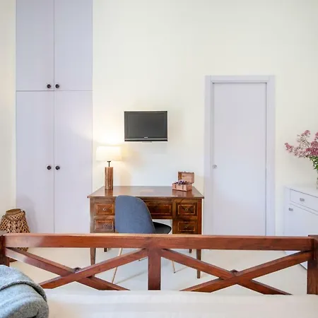 Prochytea Bed & Breakfast 4*