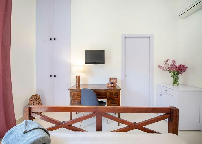 Prochytea Bed & Breakfast 4*