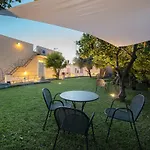 Prochytea Bed & Breakfast 4*
