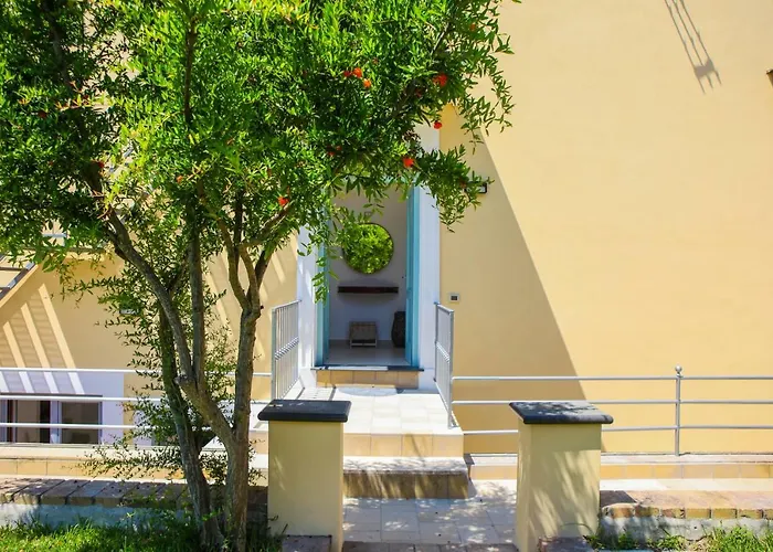 Alojamento de Acomodação e Pequeno-almoço Prochytea Procida